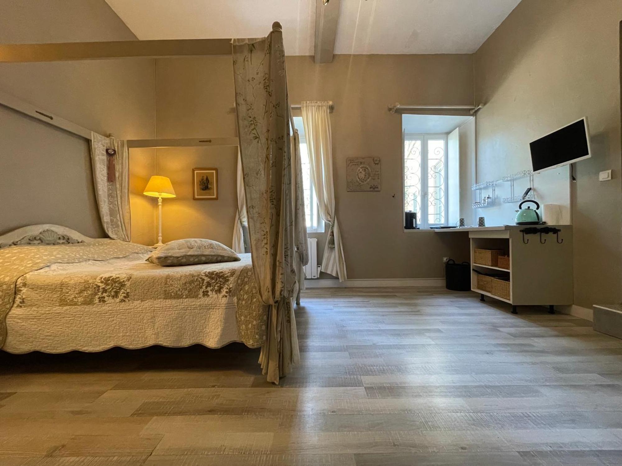 Cote Cite Appartements - Parking Prive - 100M Cite Medievale Carcassone Szoba fotó